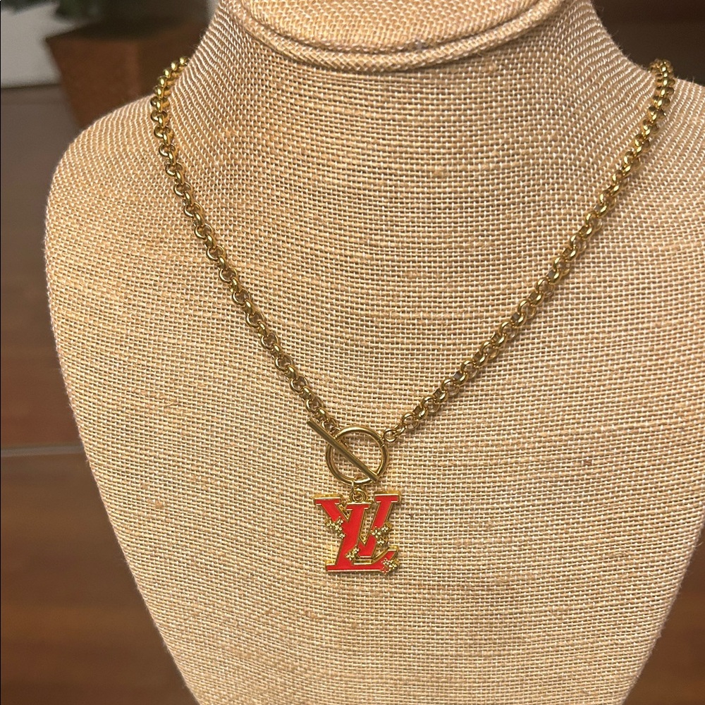Red & Gold LOUIS VUITTON Necklace - Picture 3 of 3